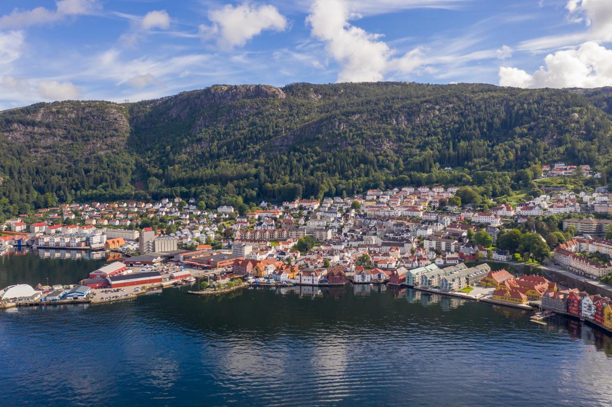 Central Seafront Apartments With Parking And Self Check-In! Bergen Esterno foto